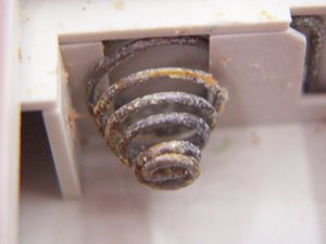電池ホルダーでの液漏れ